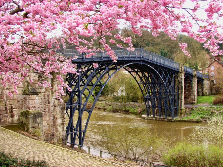 Canal Boat Hire in Cheshire: Your Ultimate Guide